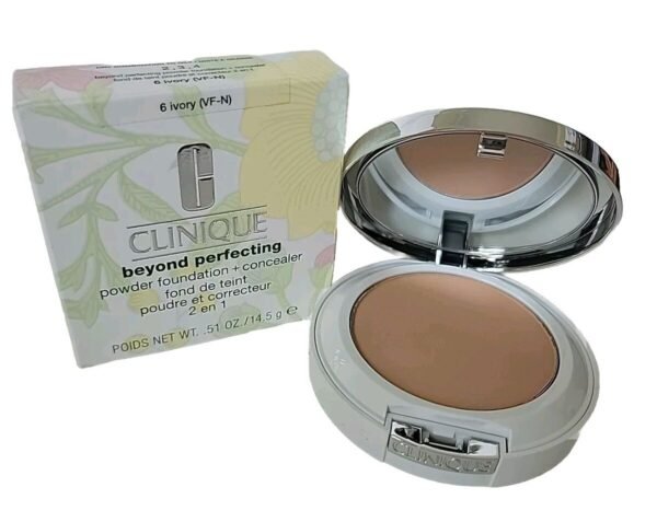 Clinique Beyond Perfecting Powder Foundation + Concealer 14g - Vanilla